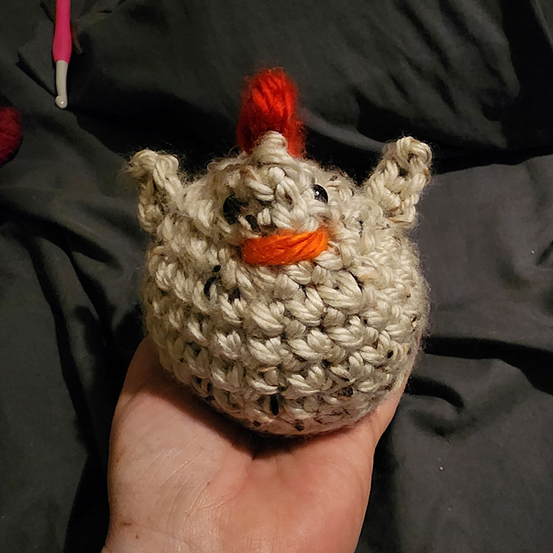 Mabel Chicken – Pattern by Jocelyn Elizabeth