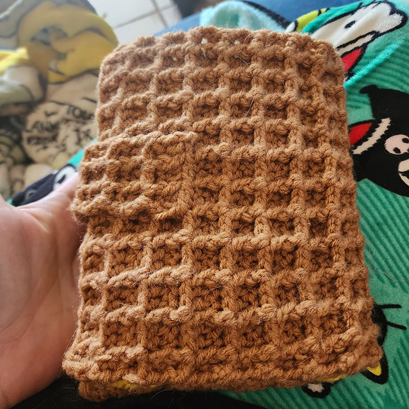 Waffle Crochet Hook Holder – Pattern by Nicole Riley